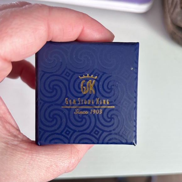 Ruby Rose Gold Ring - Picture 7 of 7